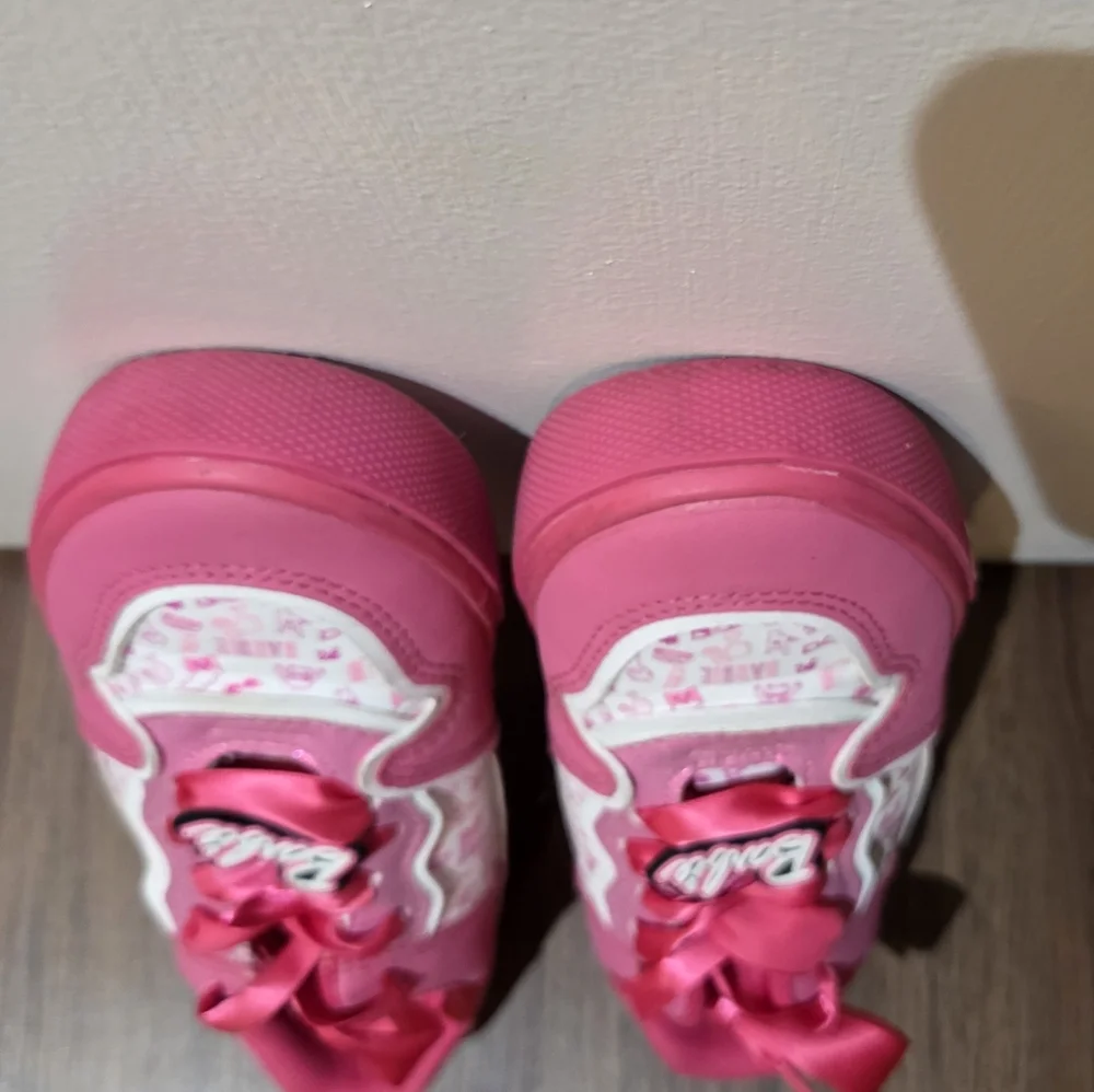 Girl's Ground Up Barbie Sneakers, Size 1 Y - Picture 9 of 11